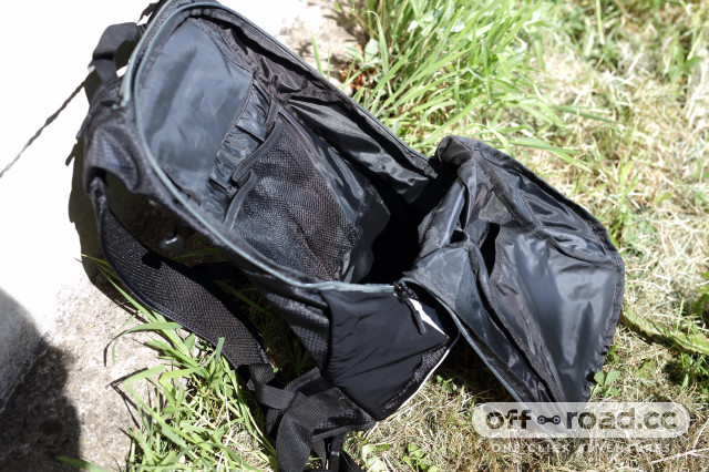 Merida FIFTEEN II backpack review | off-road.cc